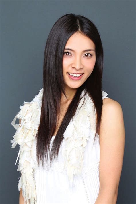 Sayaka Akimoto 